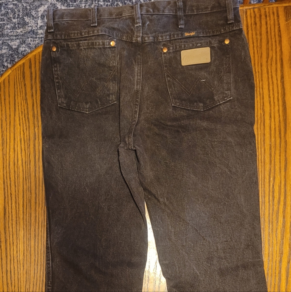 Wrangler Men's Dark Brown Straight Jeans